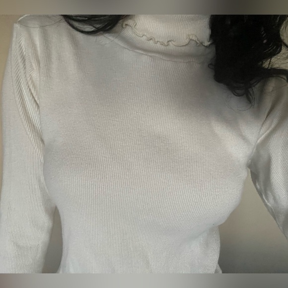 White Long Sleeve Turtleneck With Ruffles - Picture 1 of 6